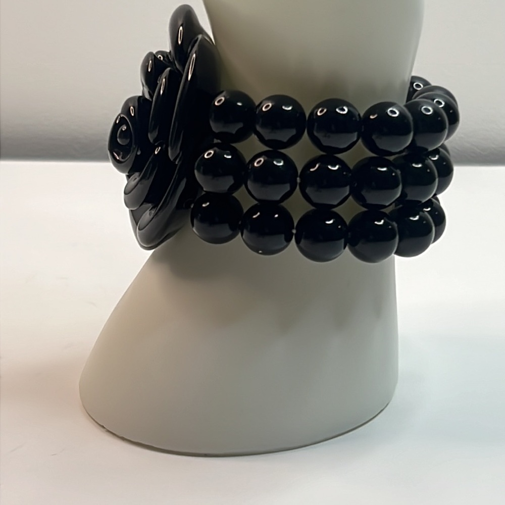 Black Rose Beaded Stretch Statement Bracelet - Picture 5 of 10